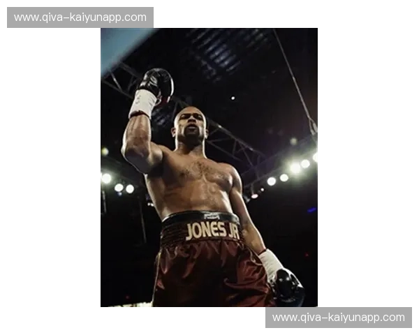 拳击史诗：当“Superman”罗伊·琼斯遇上“Bones”塔费尔，谁是那个无可争议的王者？